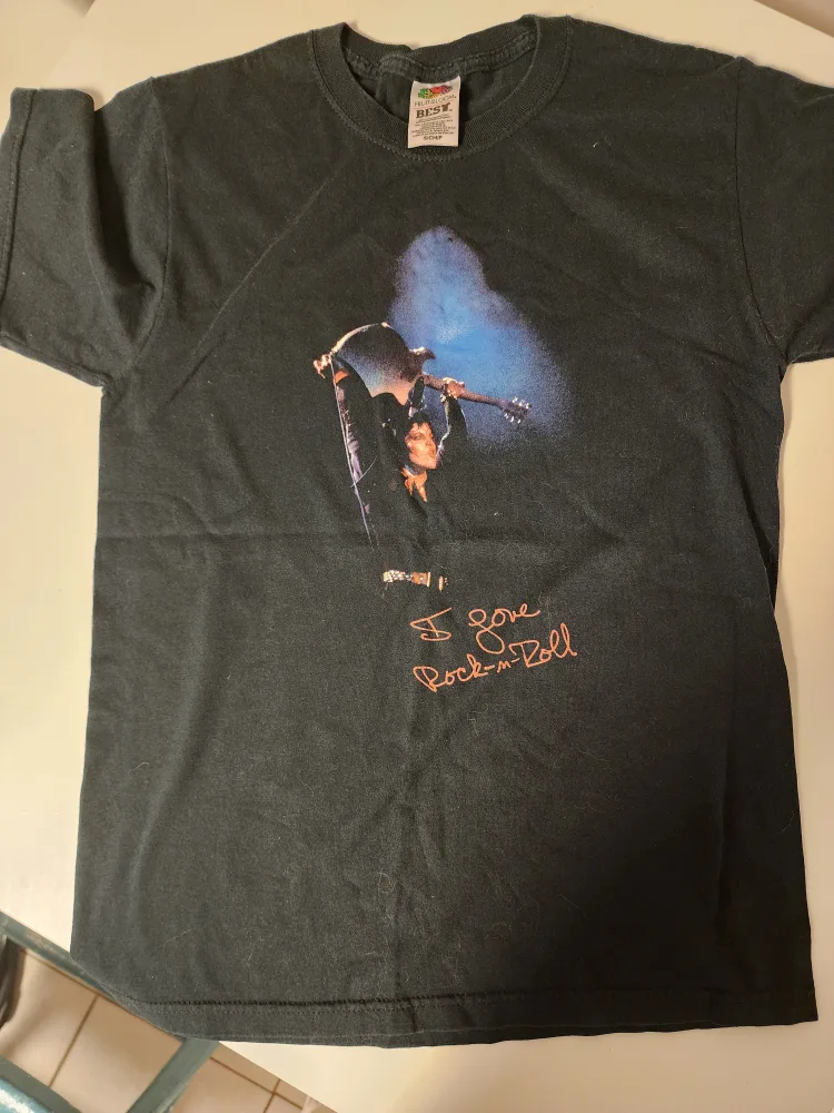 classic Joan Jett tee thumbnail