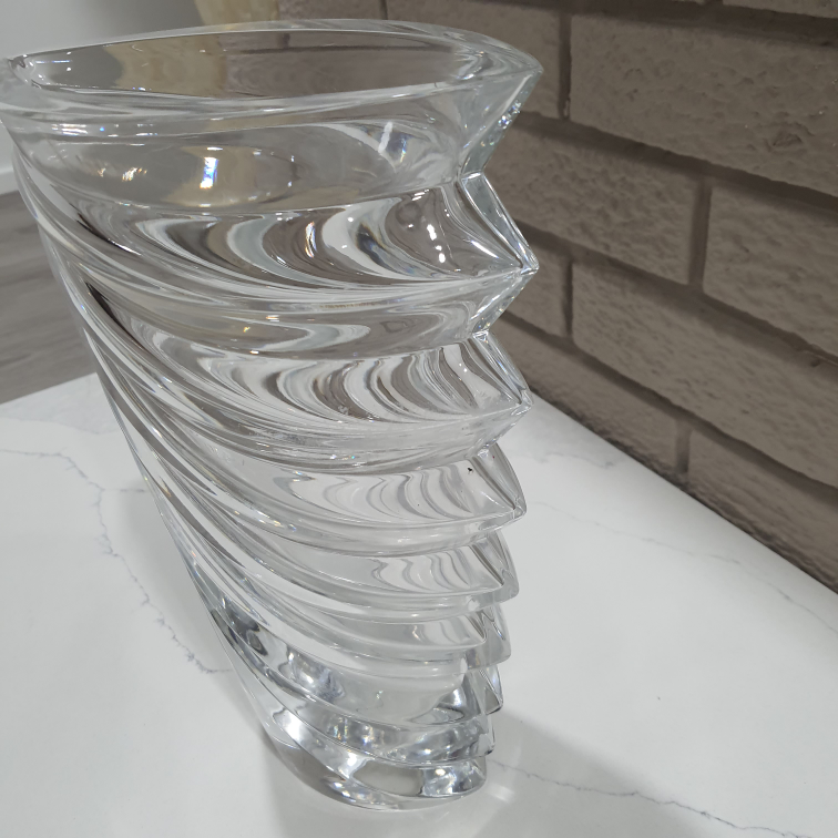 Baccarat Crystal Vase - photo 4