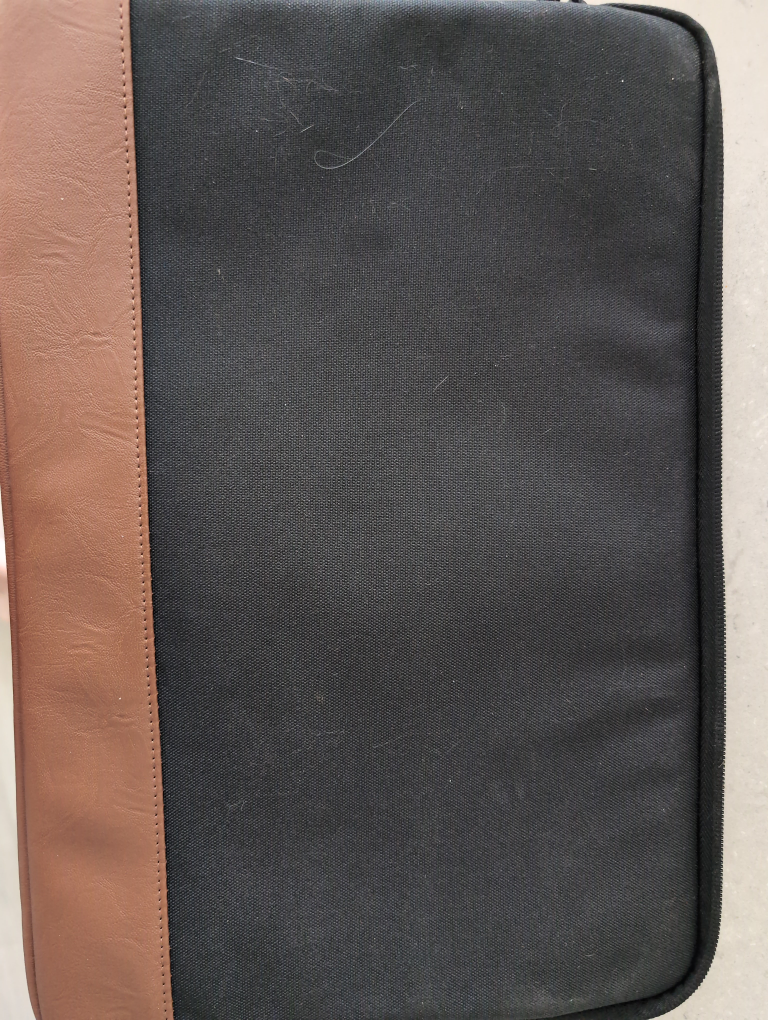 Herschel Supply Co. Black Laptop Sleeve #freecycle