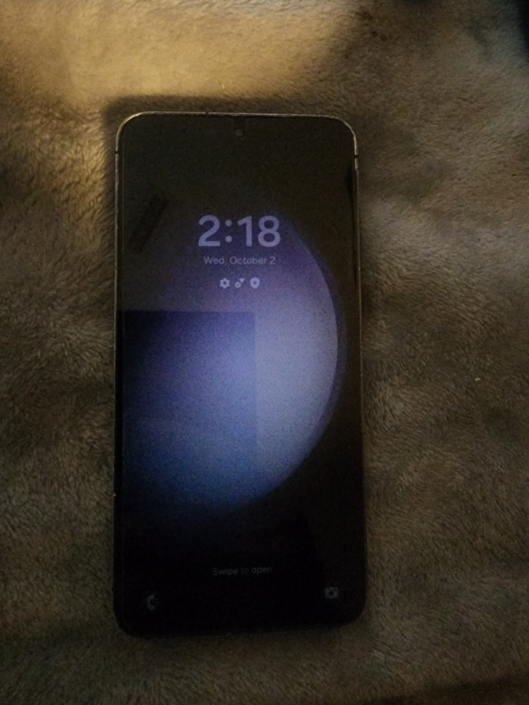 Samsung Galaxy S23 - photo 3