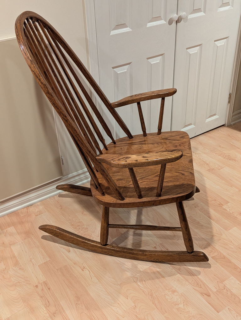 ROCKING CHAIR