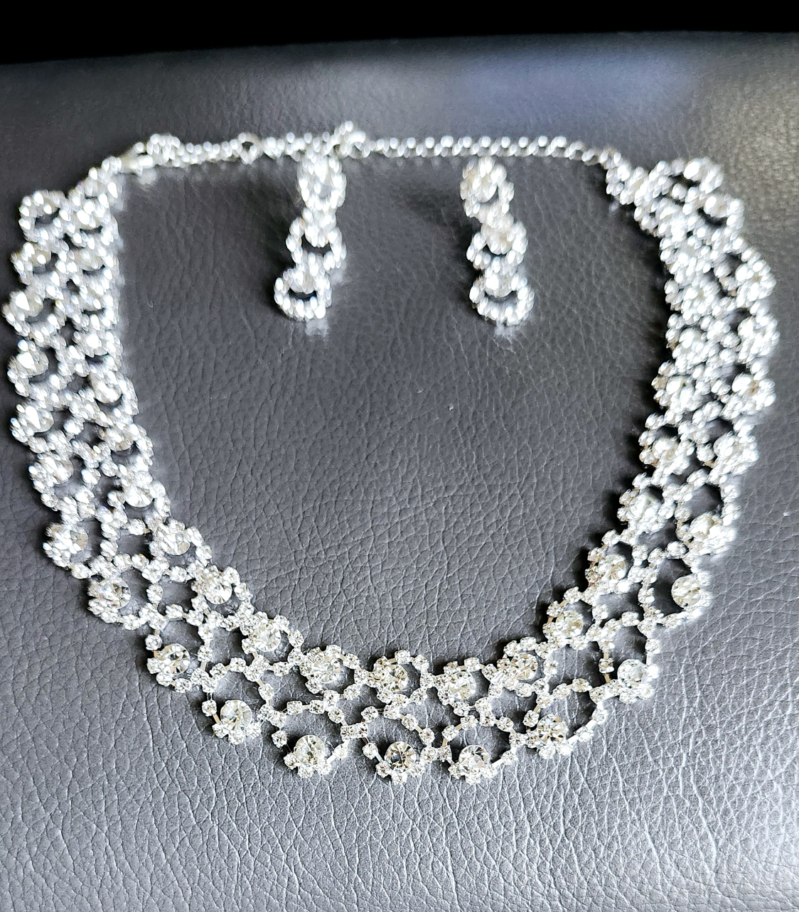 Rhinestone Necklace and Earrings Set🧡