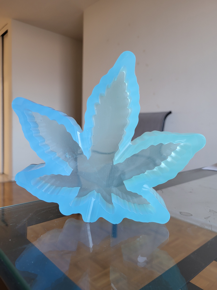 Resin Leaf Ashtray