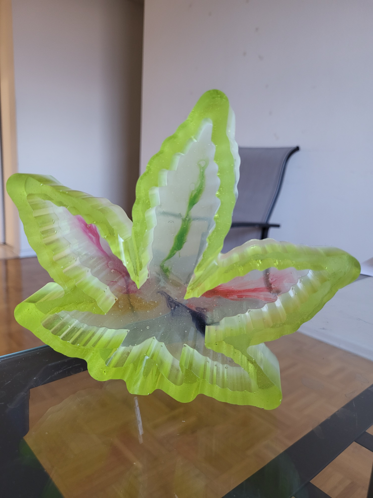 Resin Leaf Ashtray - photo 3