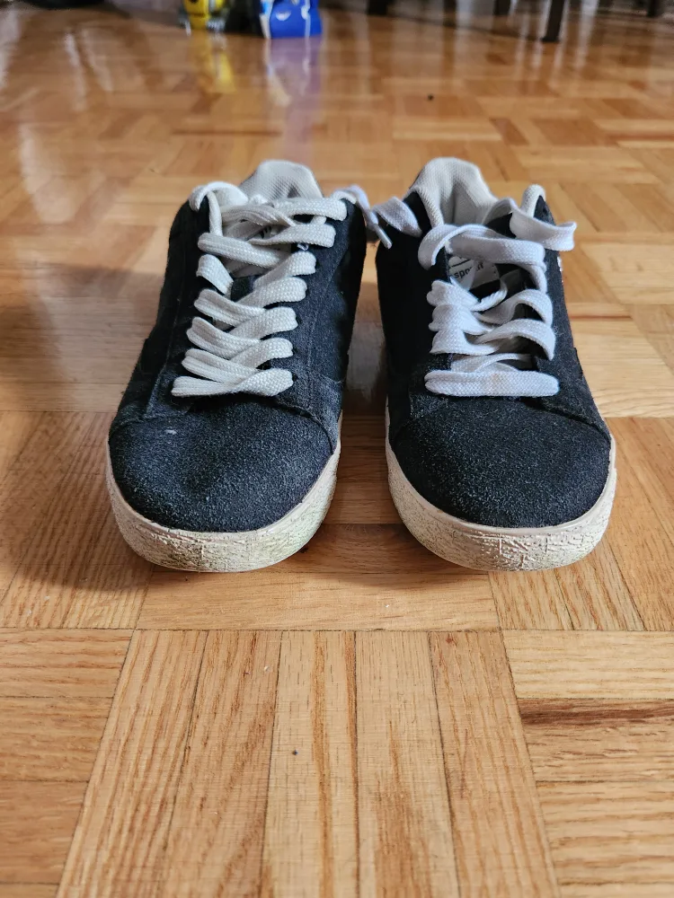 Le Coq Sportif Black Suede Sneakers Size 4 image indicator(4)