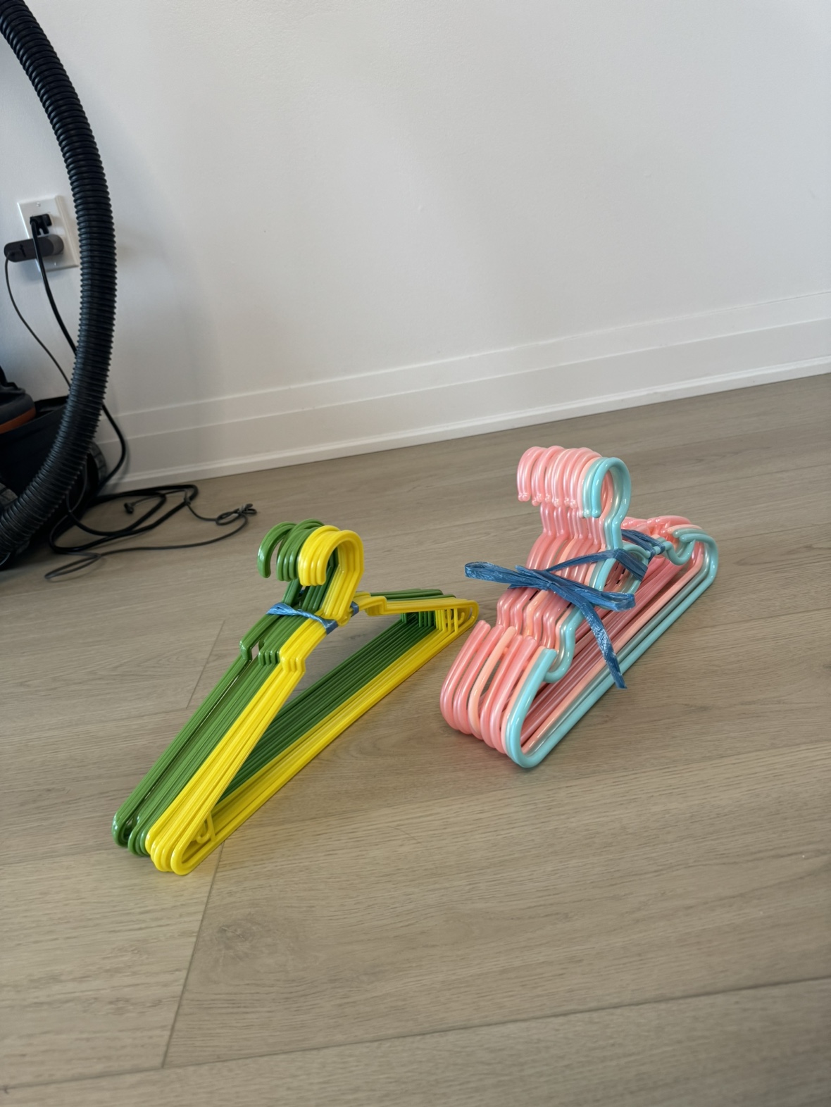 Plastic Hangers in bulk