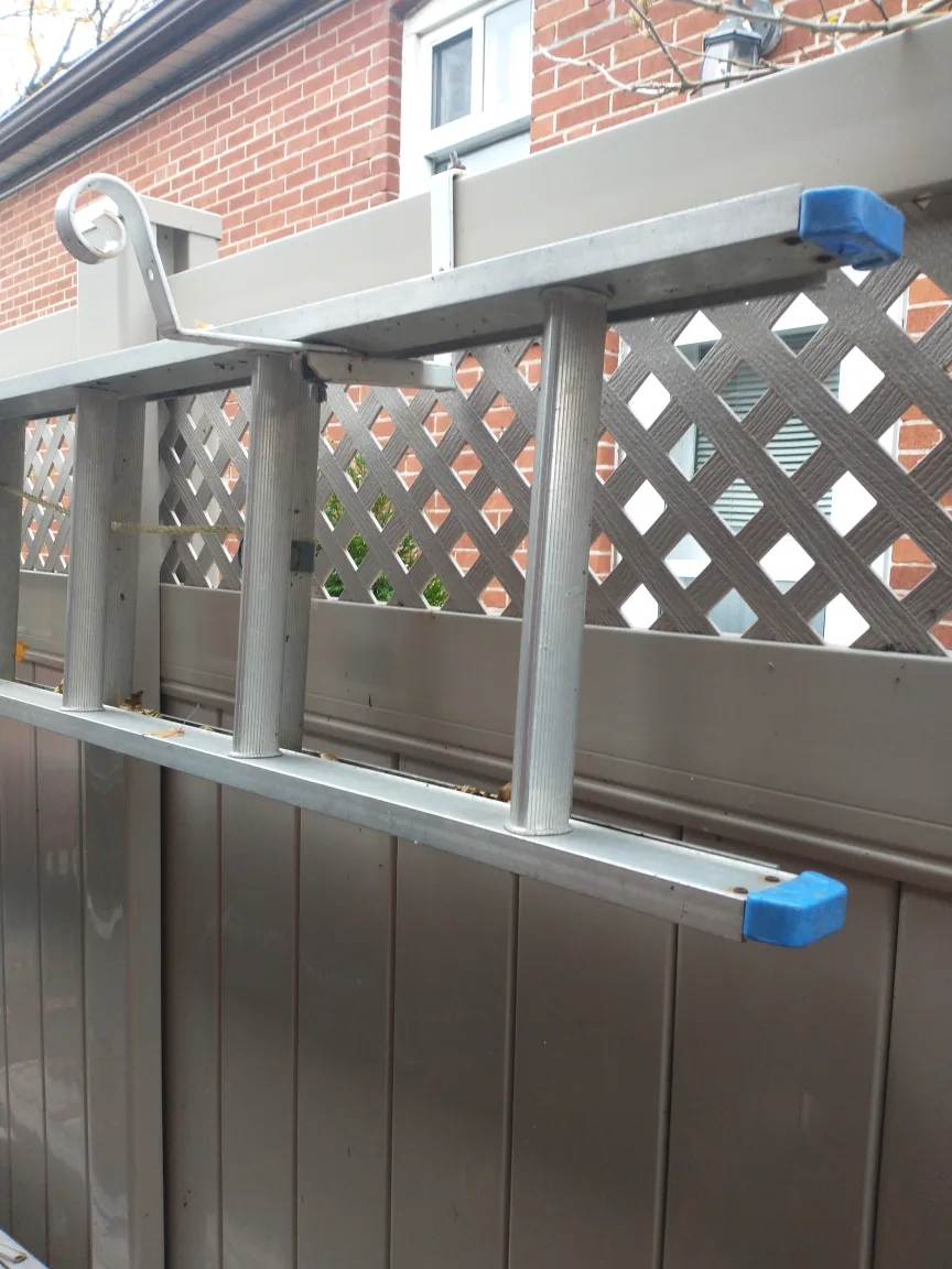 Featherlite 20 ft Extension Ladder image indicator(3)