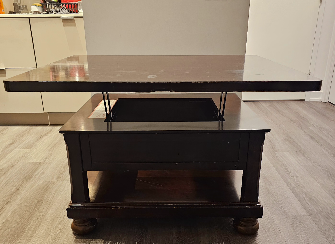 2 in 1 Lift Top Coffee Table/ computer desk, move out sale - photo 3