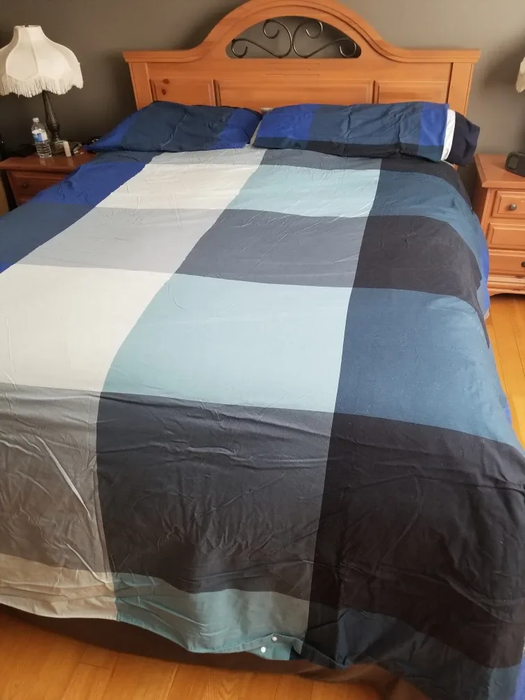 Double/Queen duvet cover and 2 pillow cases brand new image indicator(2)