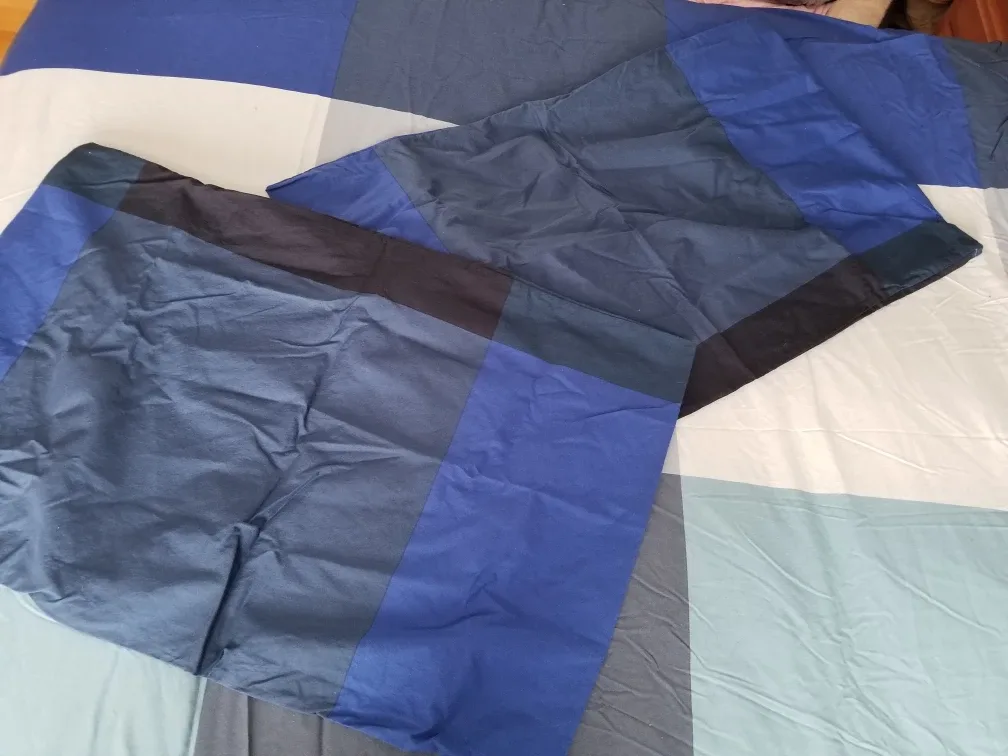 Double/Queen duvet cover and 2 pillow cases brand new image indicator(5)