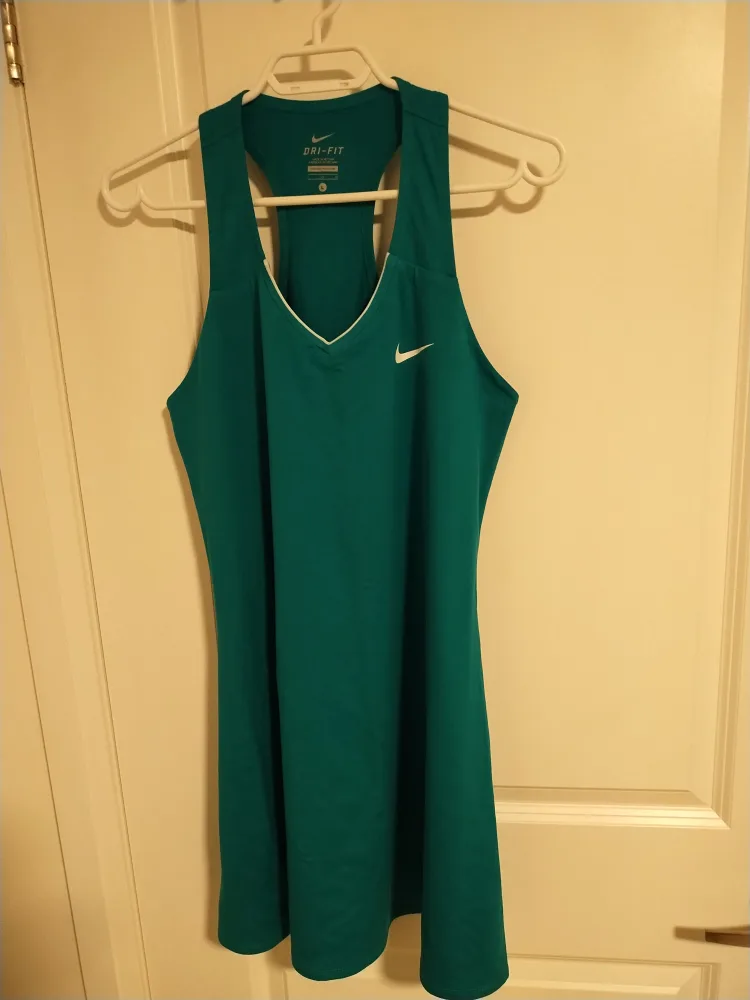 Dress Nike image indicator(3)