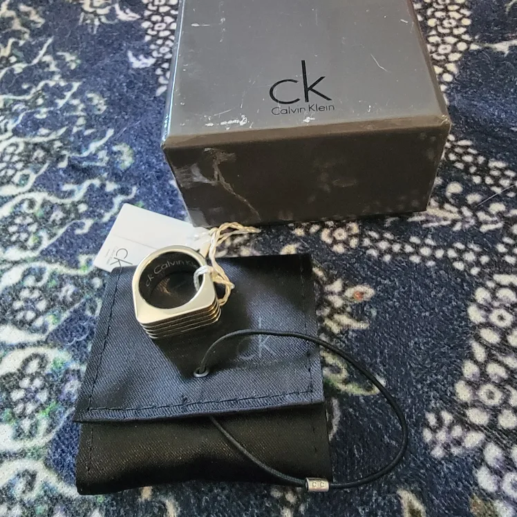 CK Wide Band Ring image indicator(2)
