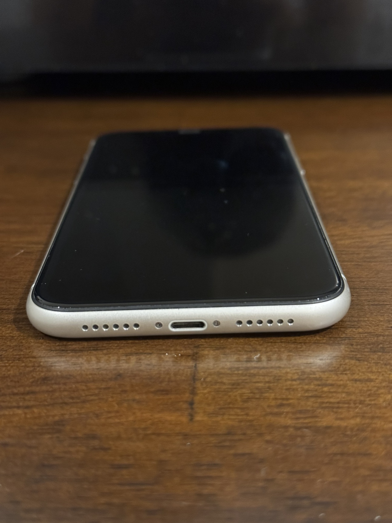 iPhone 11 - White - 128GB - photo 2