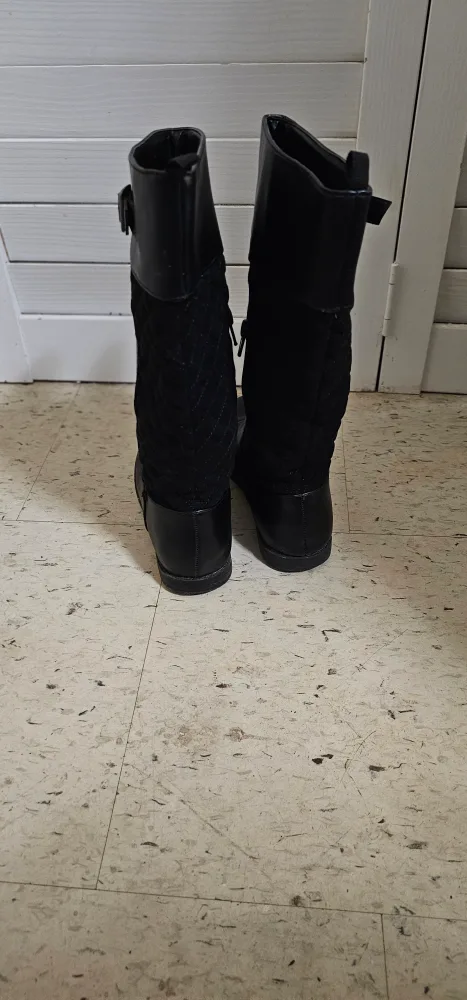 Black Knee-High Boots  size 2 image indicator(3)