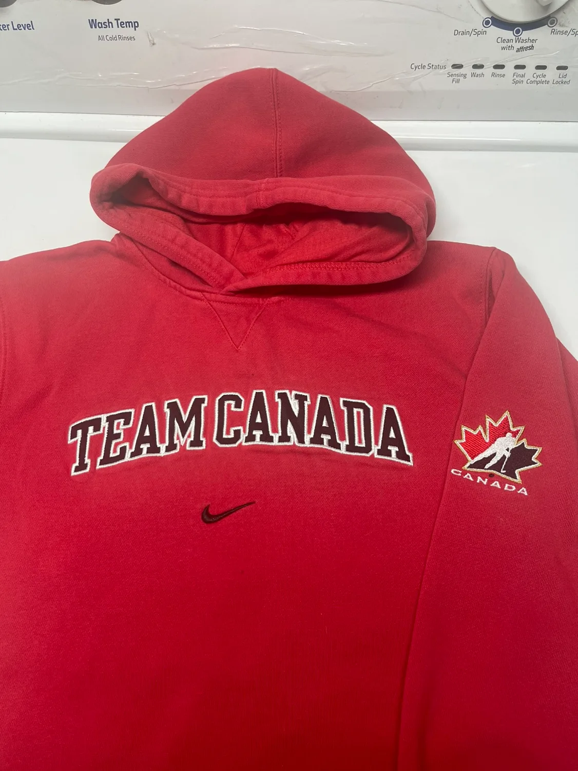 Team Canada Nike Red Hoodie image indicator(2)