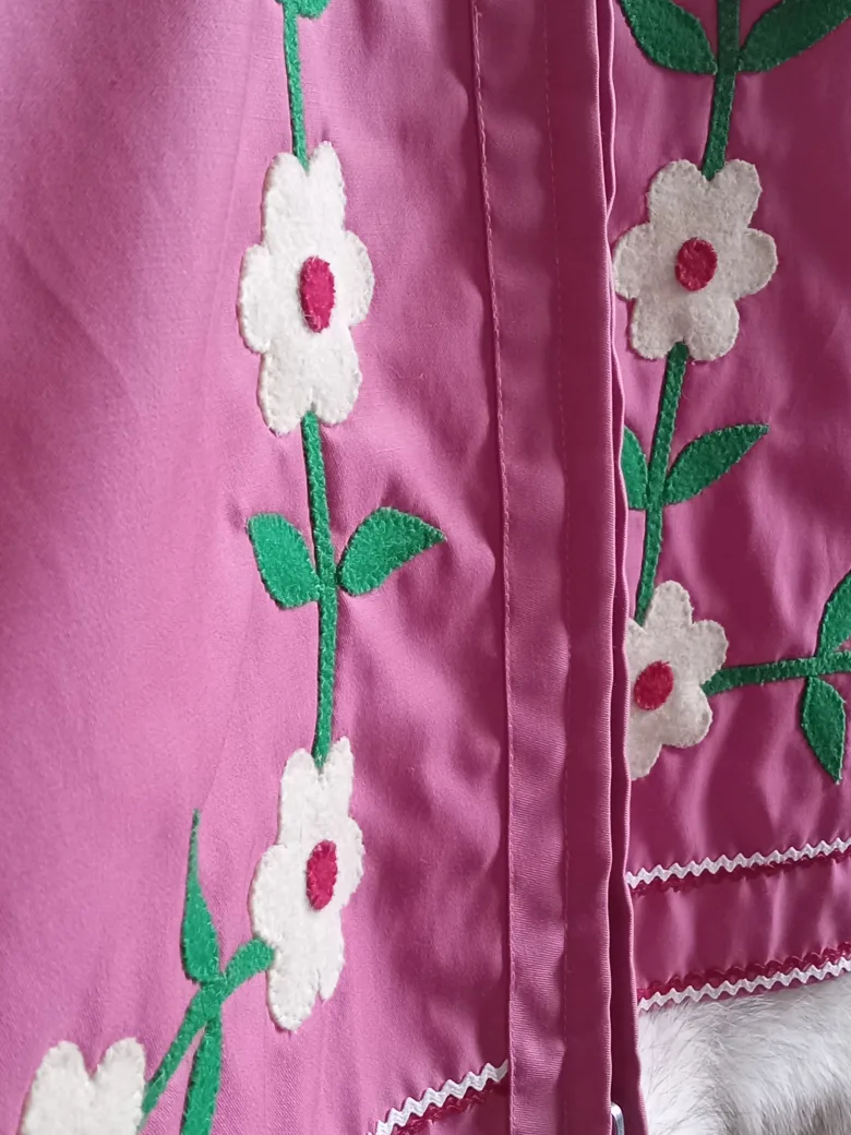 Yellowknife Parka with outer shell image indicator(2)