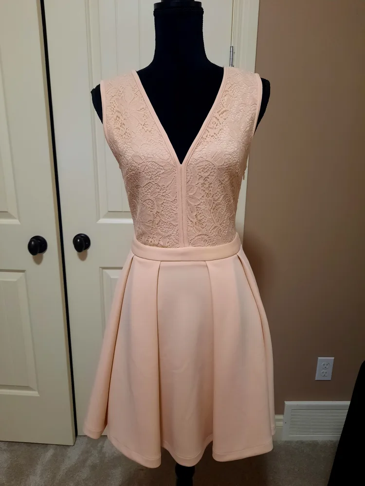 Women's Dynamite dress thumbnail