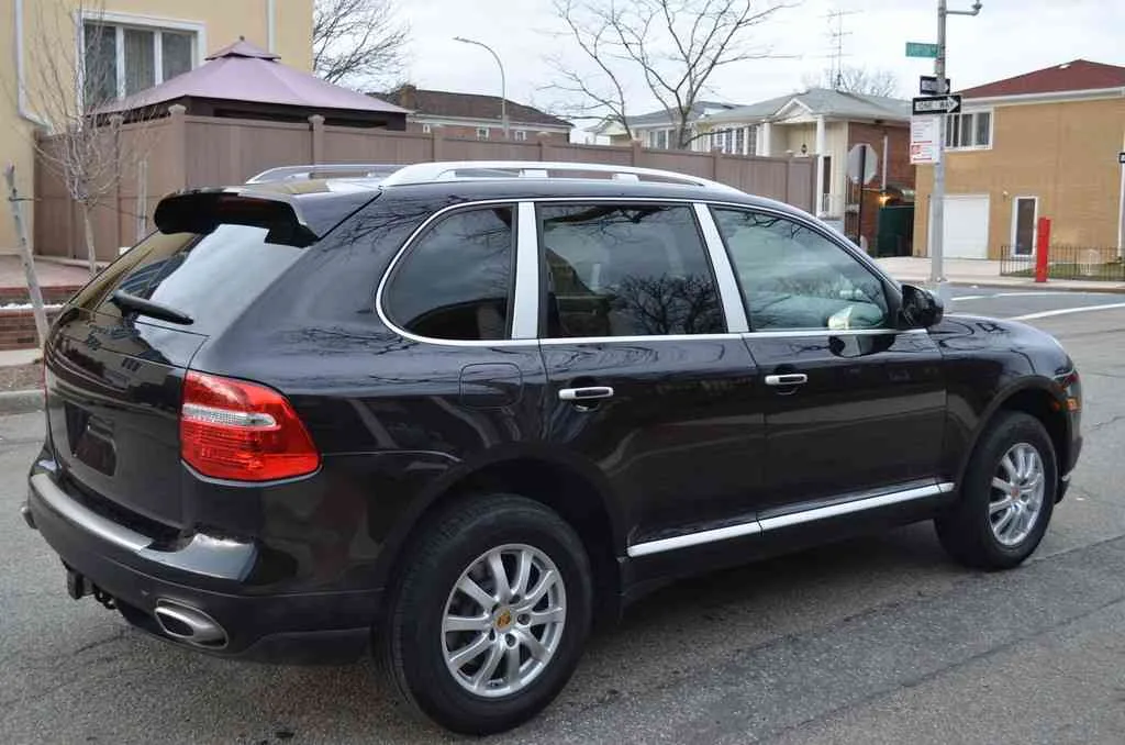 2009 Porsche 4X4 Sport Cayenne Suv 125K/Hwy miles,V6/3.6 liter. image indicator(2)