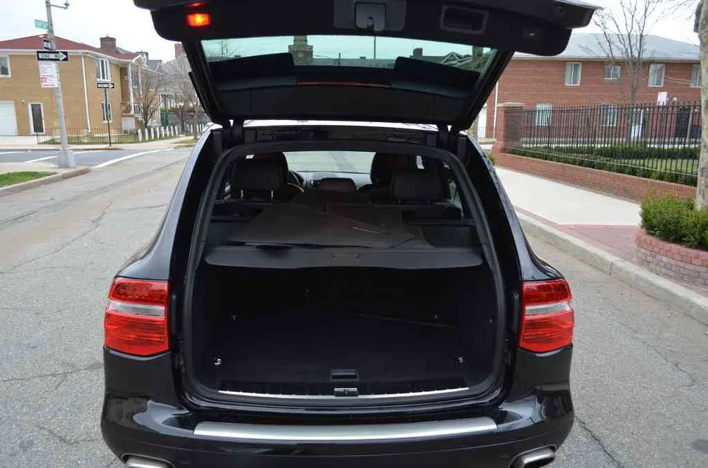 2009 Porsche 4X4 Sport Cayenne Suv 125K/Hwy miles,V6/3.6 liter. image indicator(6)