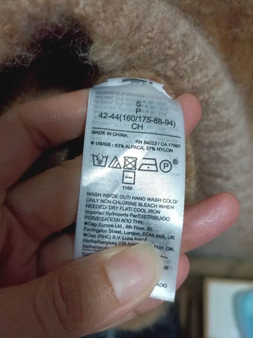 Banana Republic Sweater (Moving Sale) image indicator(3)