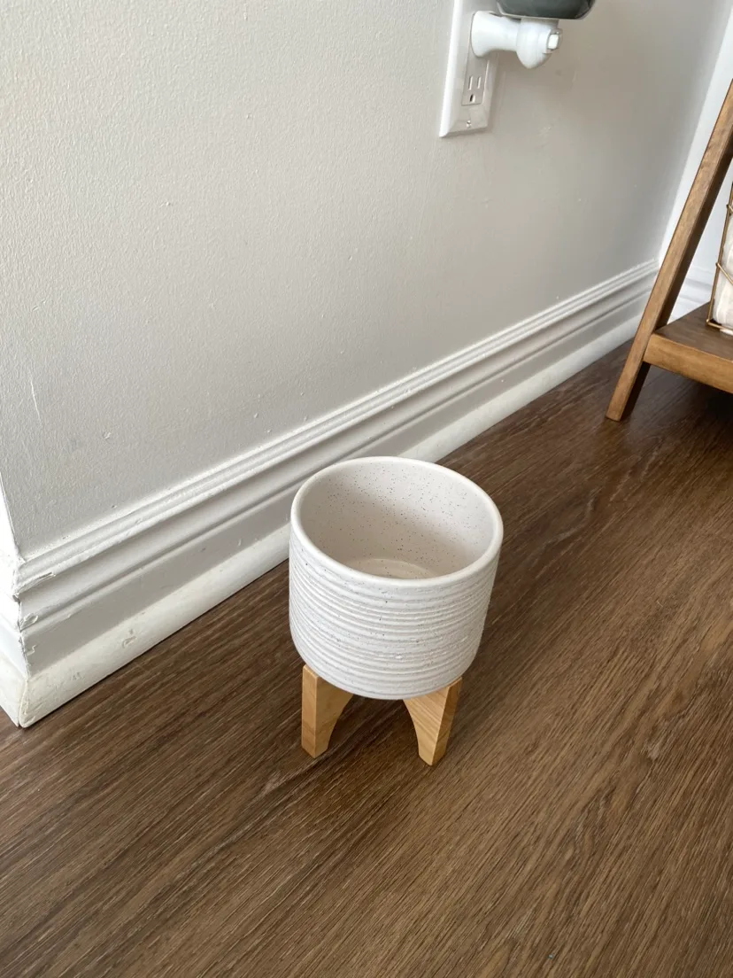 White Ceramic Planter with Wooden Stand image indicator(3)