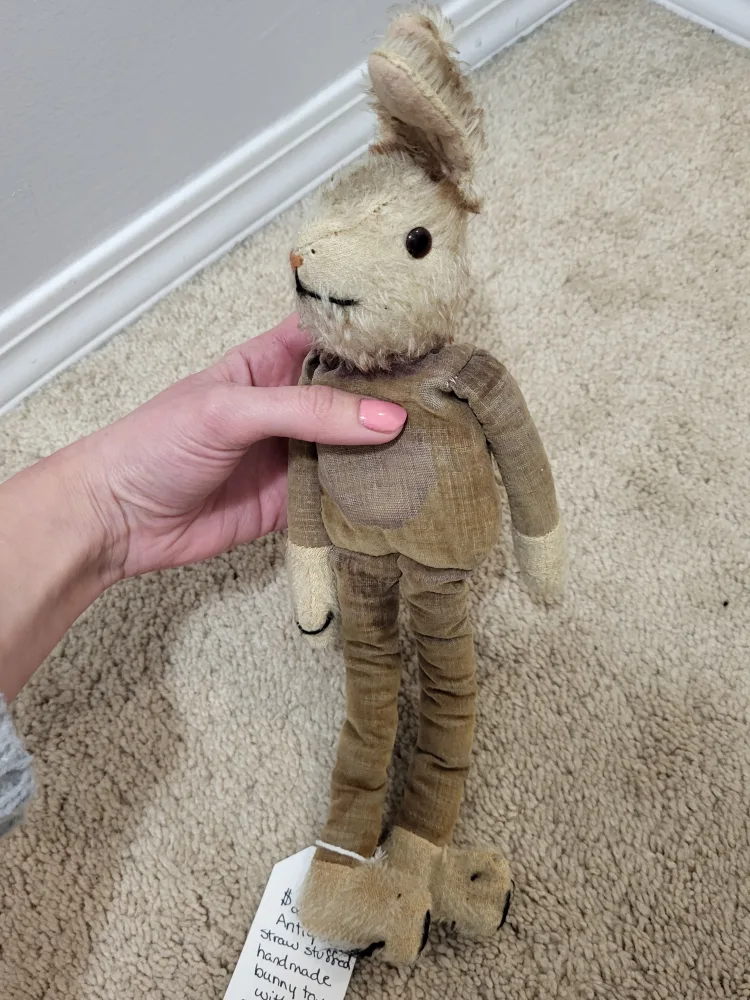 Antique straw stuffed handmade bunny 🥕 image indicator(4)