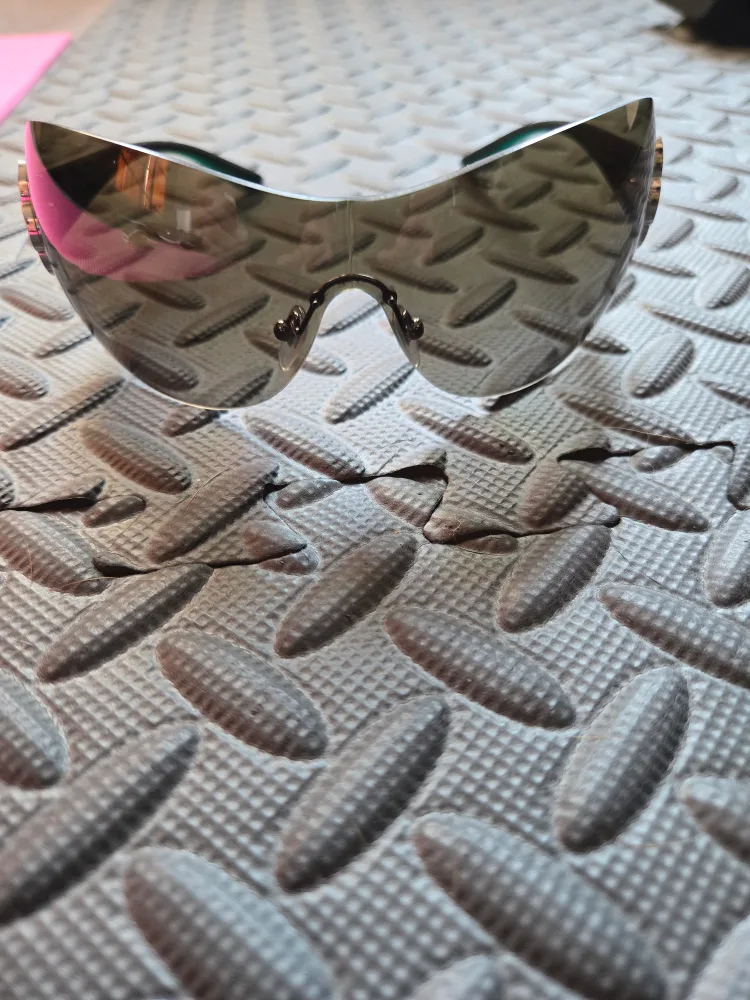 BVLGARI Sunglasses image indicator(2)