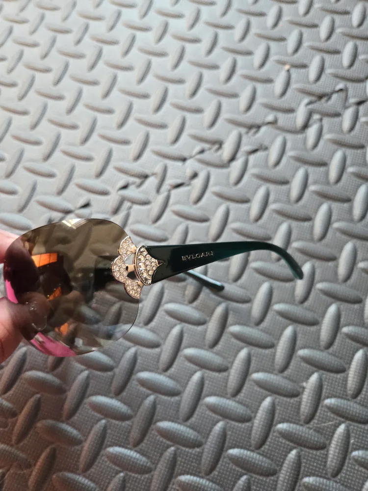 BVLGARI Sunglasses image indicator(6)