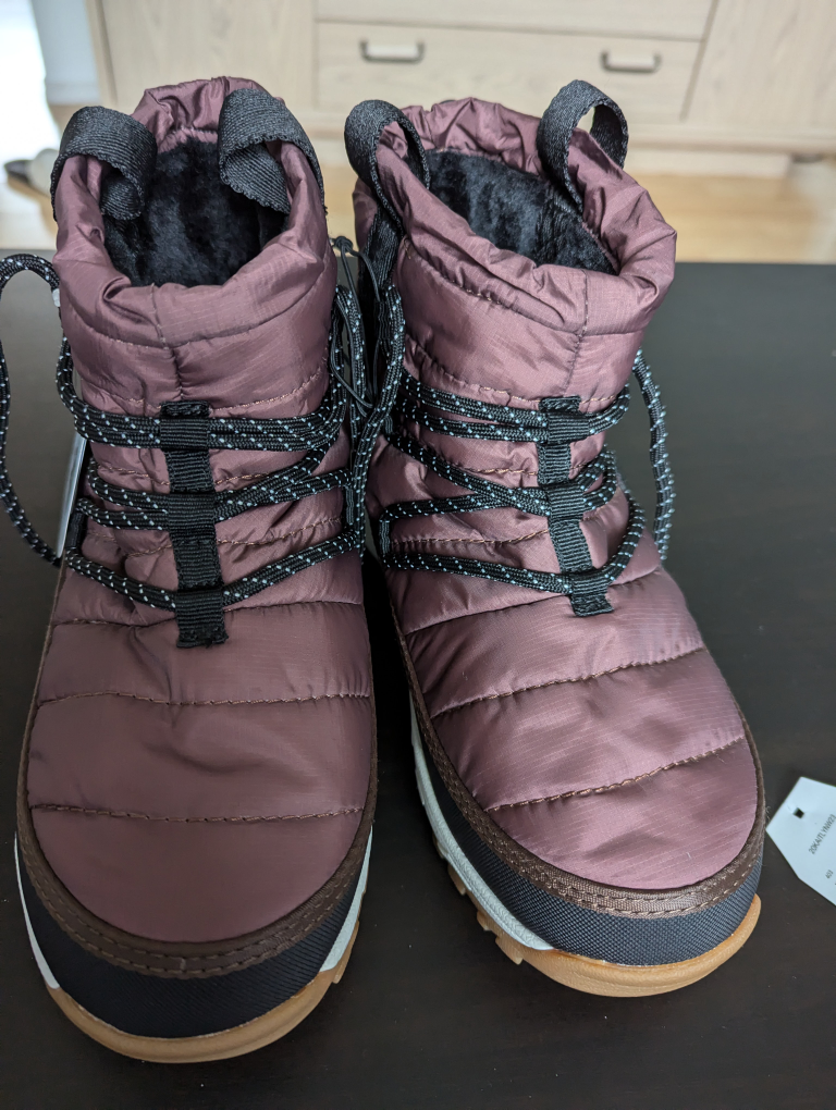 Women's Winter Boots brand new