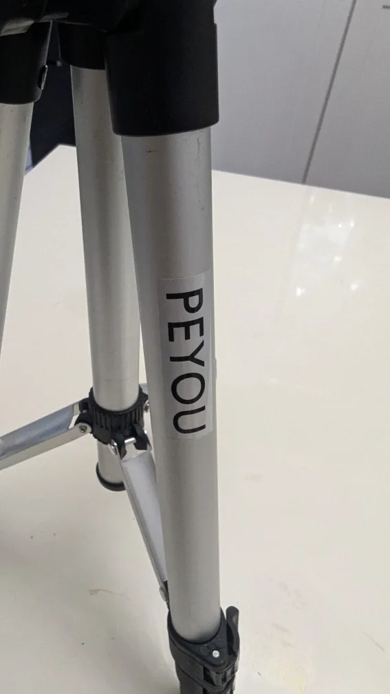 42 inch Aluminum Tripod image indicator(2)