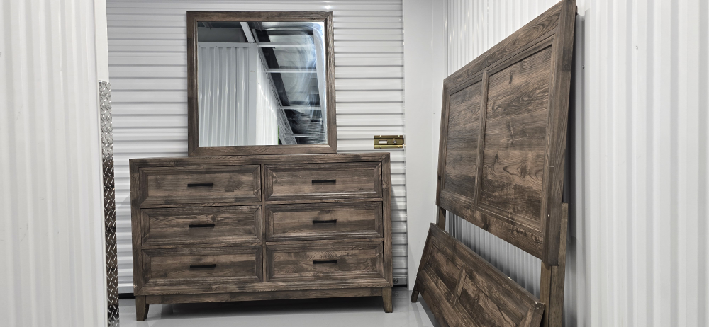 Queen Size Bedroom Set with Dresser and Mirror - photo 2