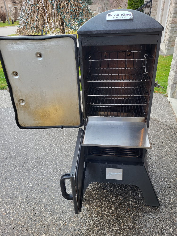 Broil King Smoke 9236-10 BBQ Smoker - photo 3