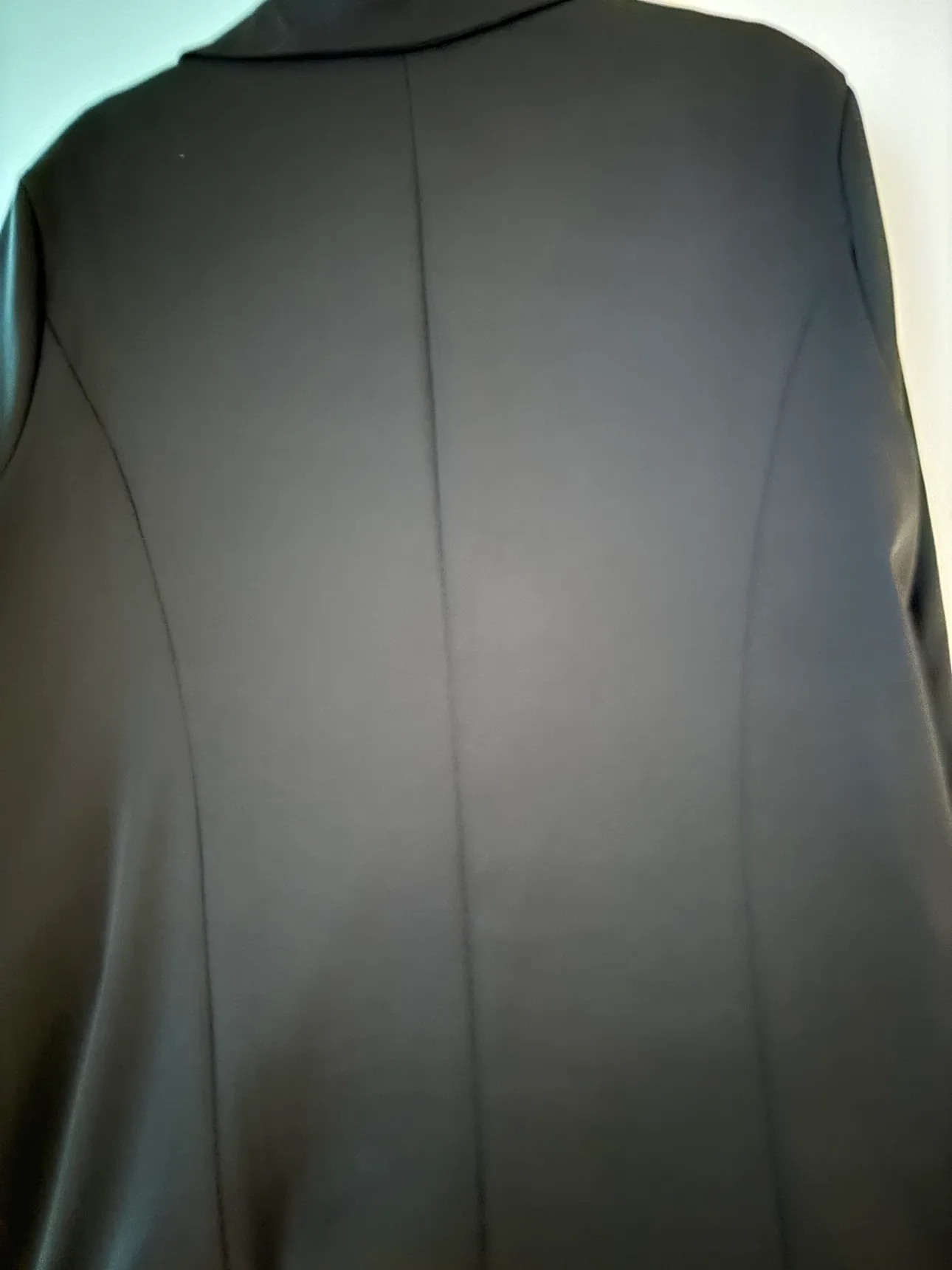 New Women’s black jacket image indicator(2)