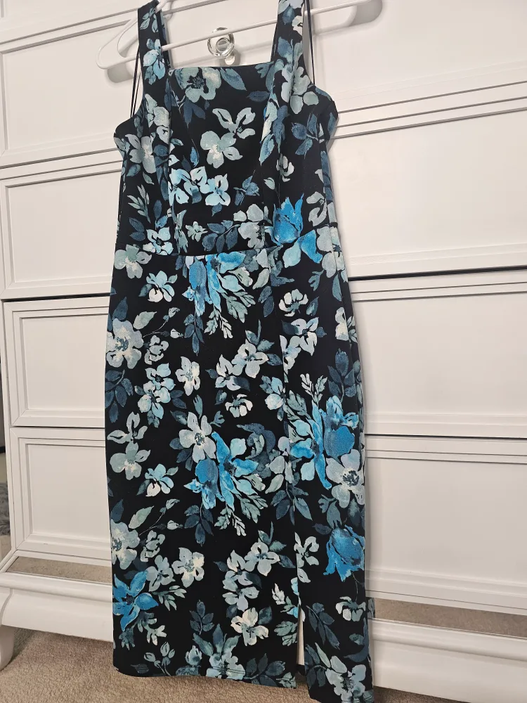 Floral Midi Dress image indicator(3)