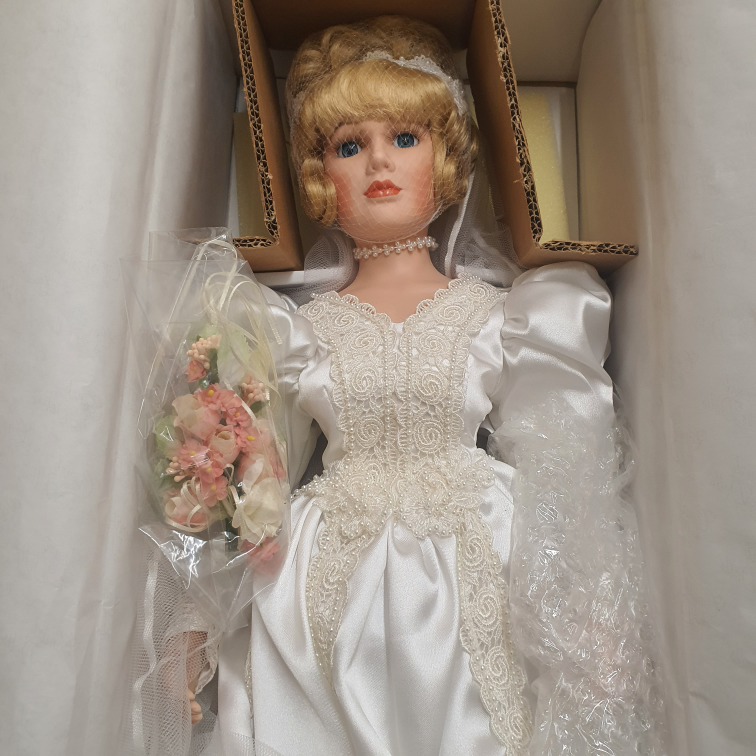 Court of Dolls Porcelain Bride Doll