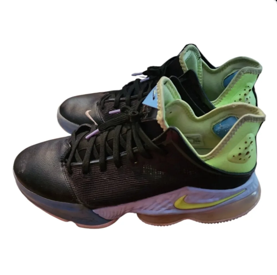 Nike LeBron 19 Basketball Shoes image indicator(3)
