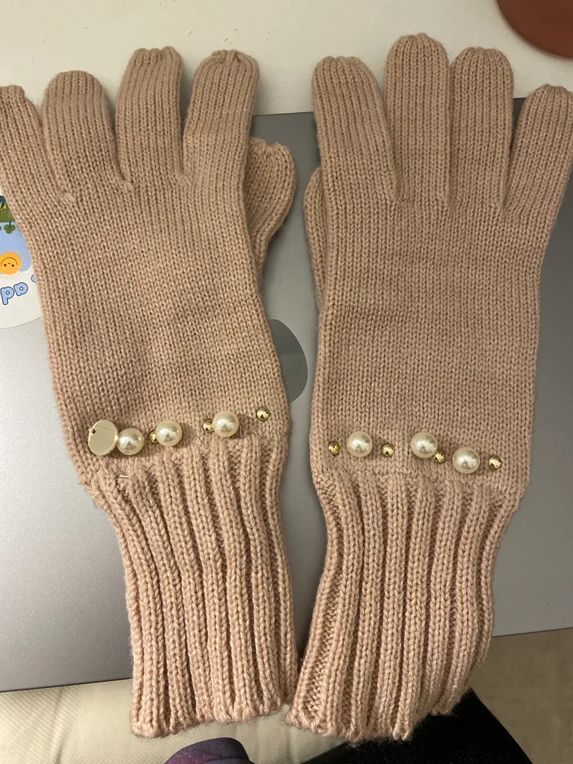 Winter Gloves (Soft Pink) image indicator(2)