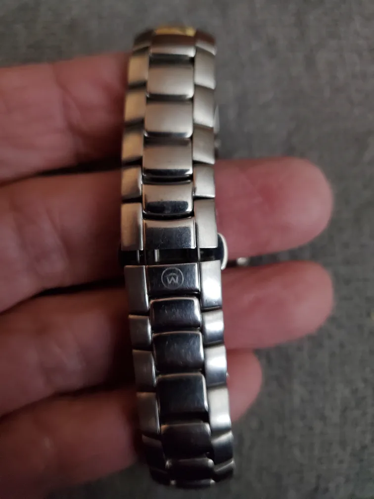 Movado Womens Watch image indicator(6)