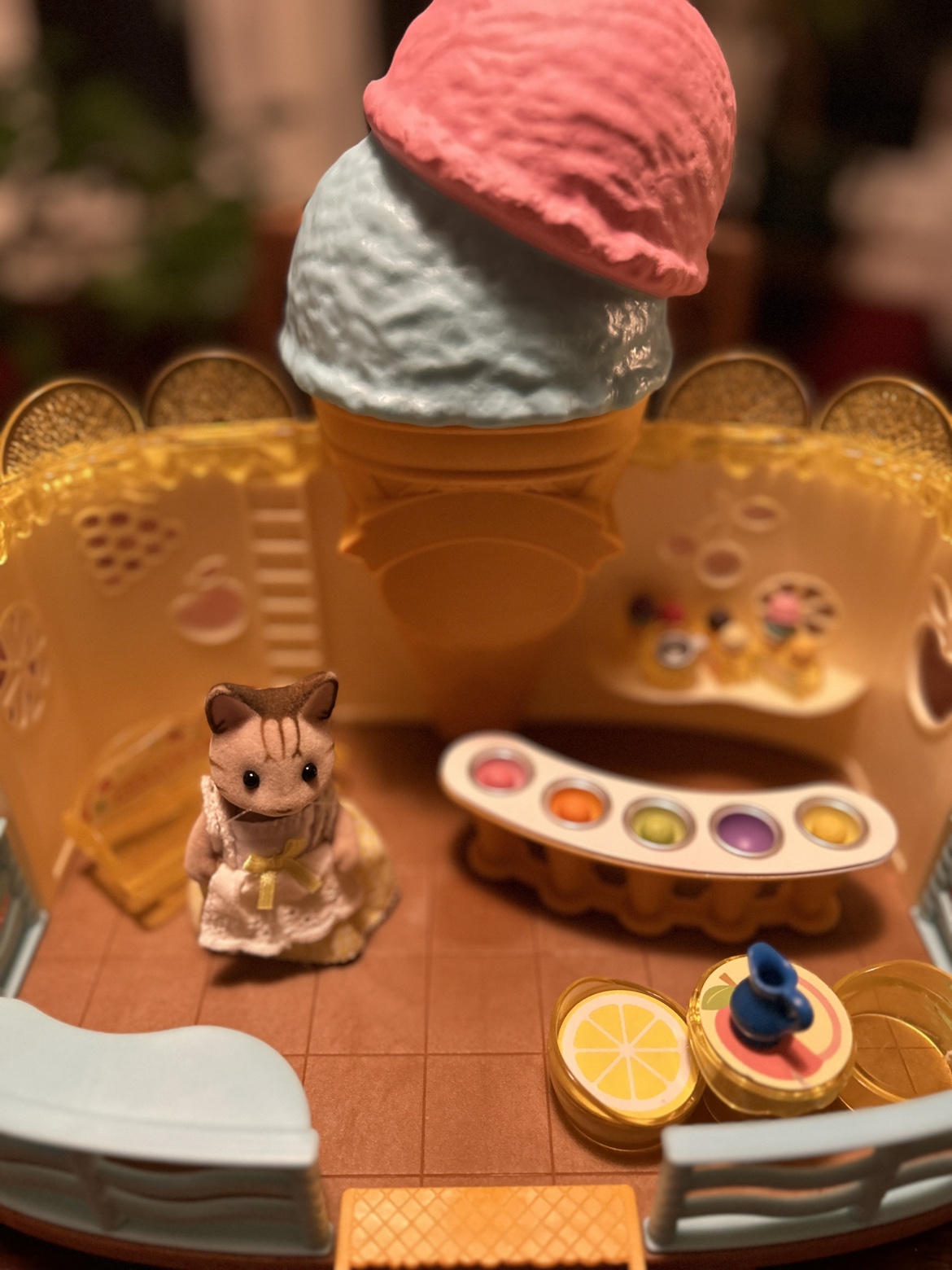 Calico Critters Ice Cream Shop - photo 2
