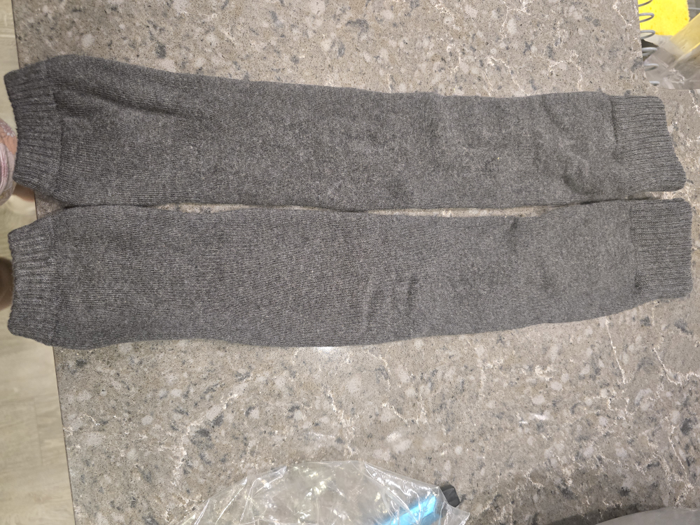 Pair of Arm Warmers and Foot Socks - photo 4