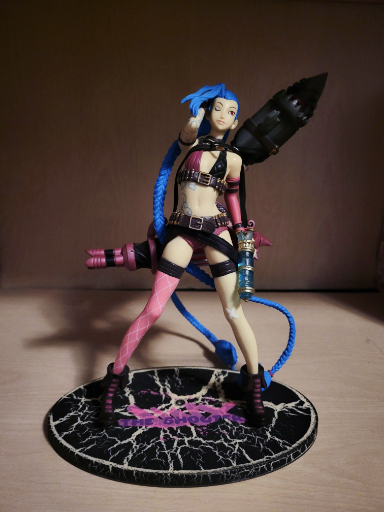 Jinx League of Legends Figure
