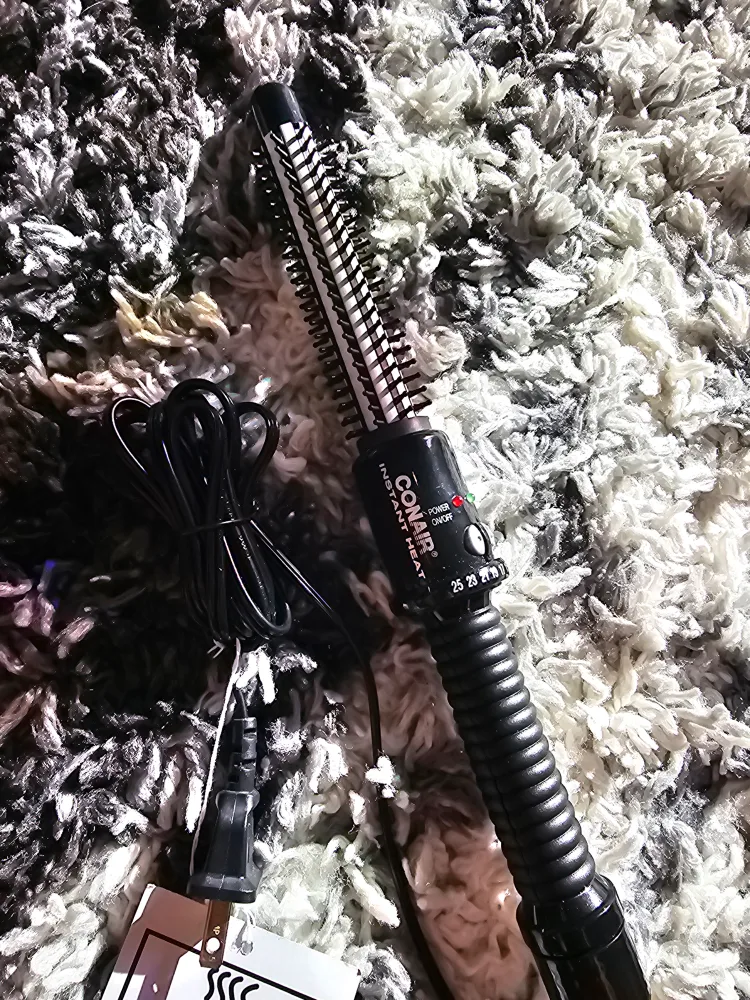 Conair Insta heat styling brush thumbnail