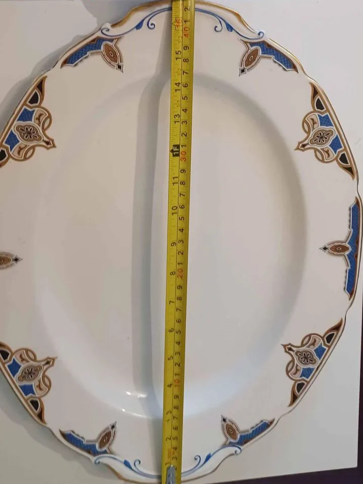 Vintage Oval Serving Platter image indicator(2)