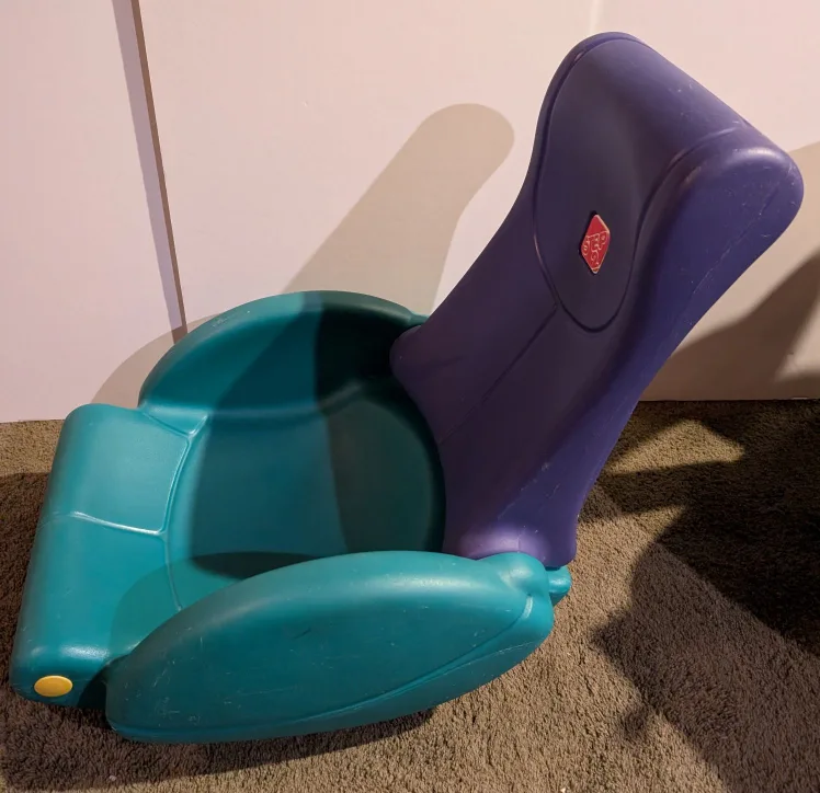 Step 2 - Child's/Tween Folding Rocking Gaming Chair image indicator(5)