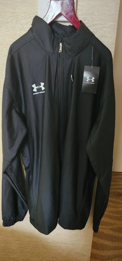 Under Armour Men's Black Jacket image indicator(4)