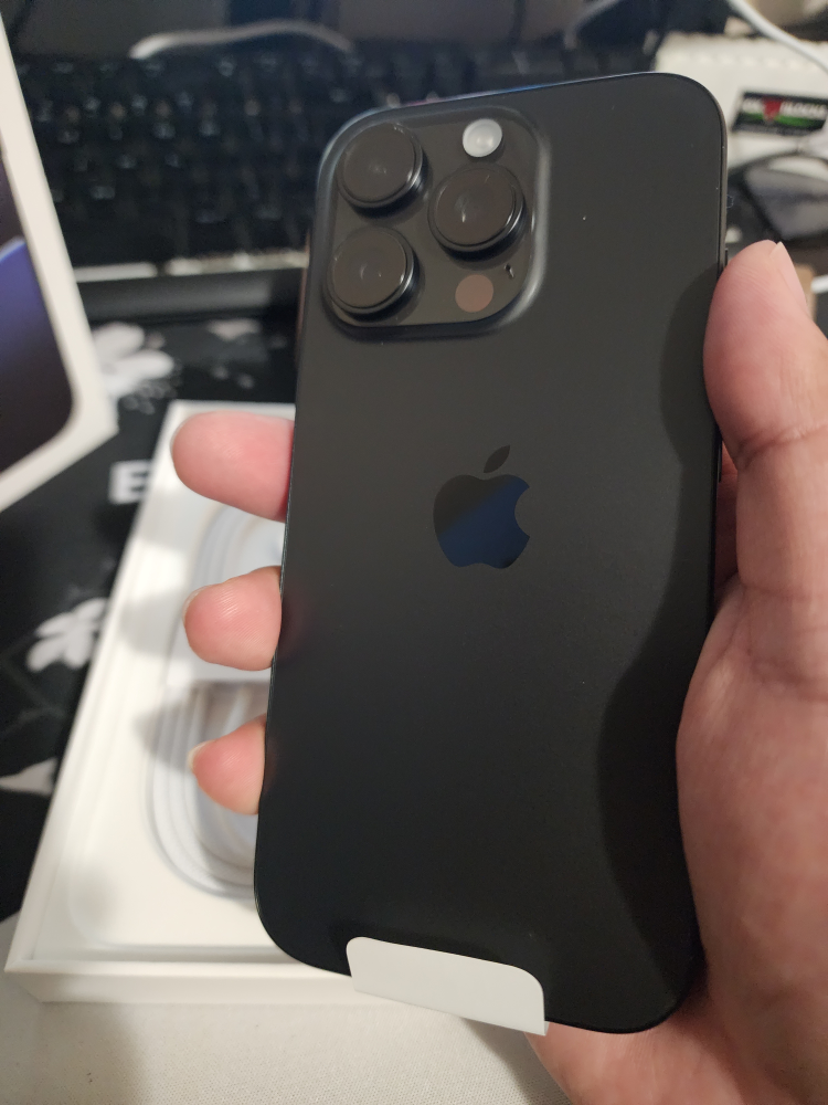 iPhone 16 Pro 256 gb Black titanium - photo 5