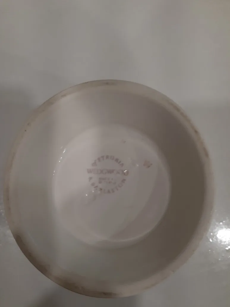 Wedgwood Etruia & Barlaston Ribbed Vase image indicator(3)