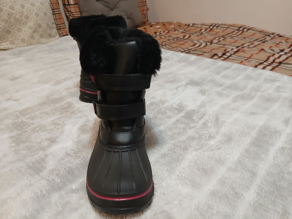 Kids' Winter Boots Size 5 - photo 2