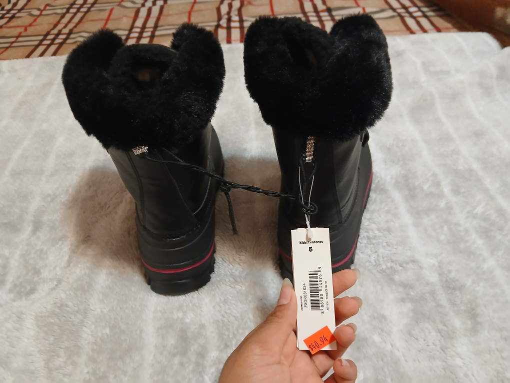 Kids' Winter Boots Size 5 - photo 4