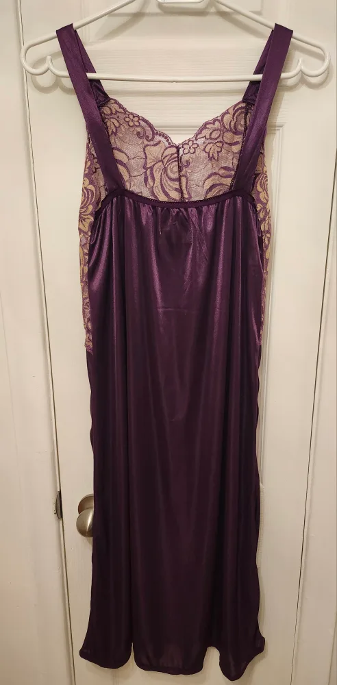 Purple Silk Nightdress with Lace - Size M/L image indicator(3)